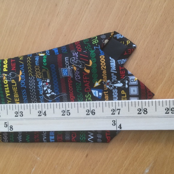 LOONEY TUNES NECKTIE - Picture 6 of 7